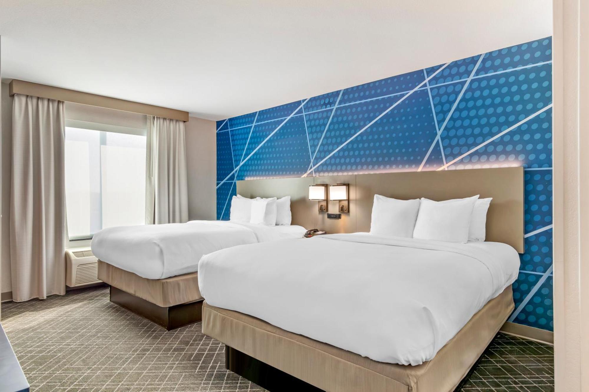 Comfort Suites Whitsett - Greensboro East Екстер'єр фото